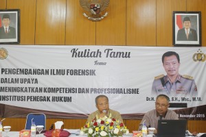 KULIAH TAMU: PENGEMBANGAN ILMU FORENSIK DALAM UPAYA MENINGKATKAN KOMPETENSI DAN PROFESIONALISME INSTITUSI PENEGAK HUKUM